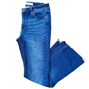 KanCan Buckle Mid Rise Med Blue Stretch Distressed Flare Denim Jeans Size 11/29